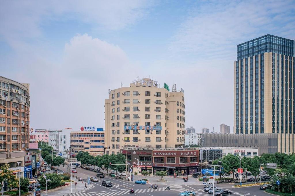 Ji Hotel Ningbo Beilun Intime City Exteriör bild